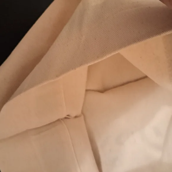 Coach Beige and Red Wristlet with compact mirror and dust bag - Picture 6 of 6